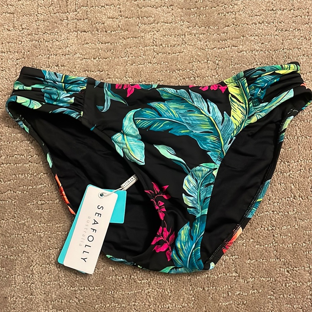 Seafolly bikini bottoms // nwt // Jungle Out There
